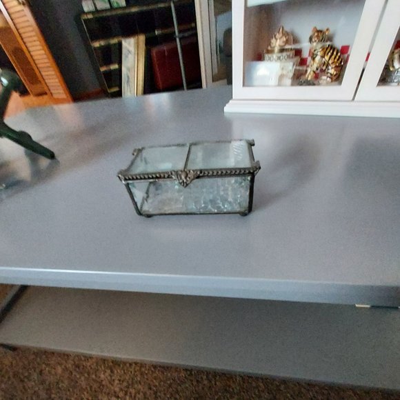 glass display box - Picture 1 of 1